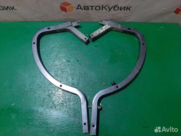 Петля крышки багажника Toyota Corolla 150 1ZR 2008