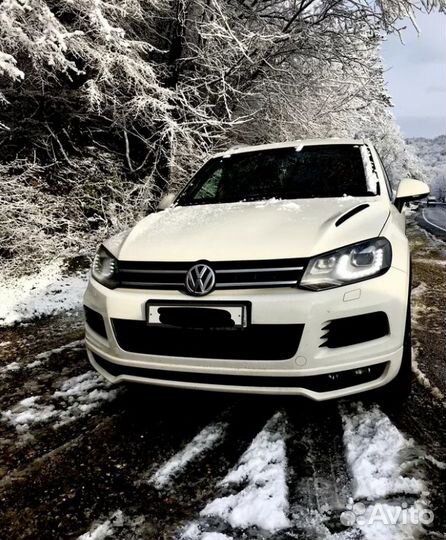 Капот T-ART Style на Volkswagen Touareg NF
