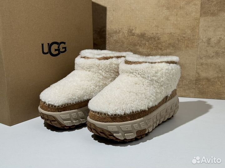 Ugg Venture Daze Ultra Mini Cozy Natural