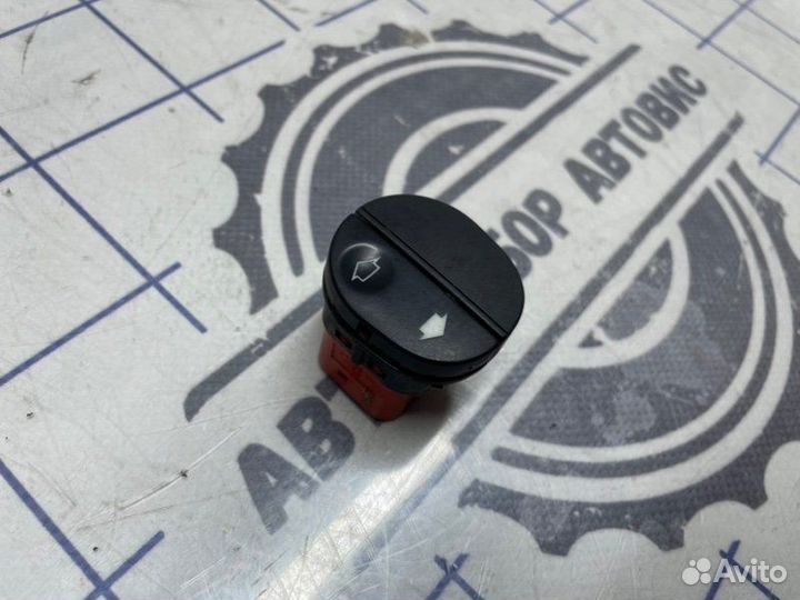 Кнопка стеклоподъемника передняя правая Ford