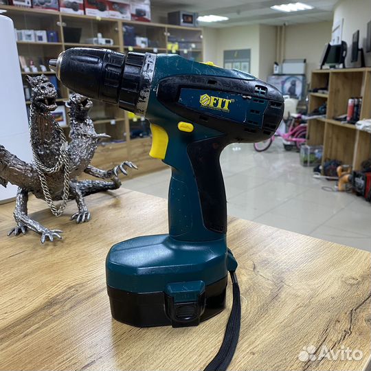 Аккумуляторная дрель FIT