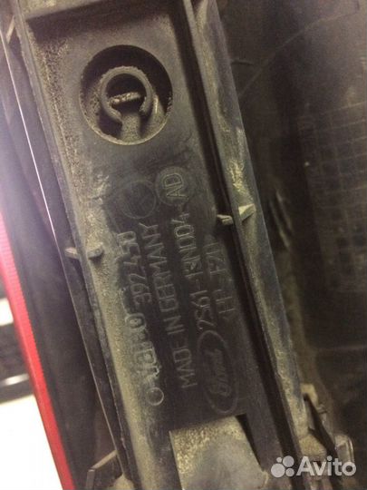 Фонарь правый Ford Fusion 2002-2005 до рестайлинг