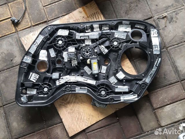 Стеклоподъёмник передний правый Hyundai Аванта MD