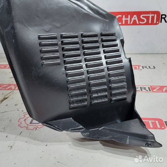 Подкрылок передний правый Kia Soul AM