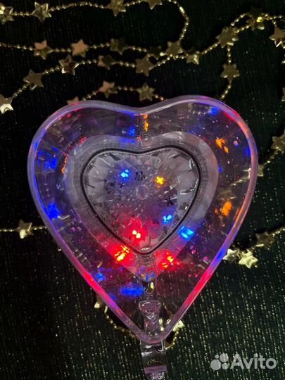 Кружка светящаяся в виде сердца