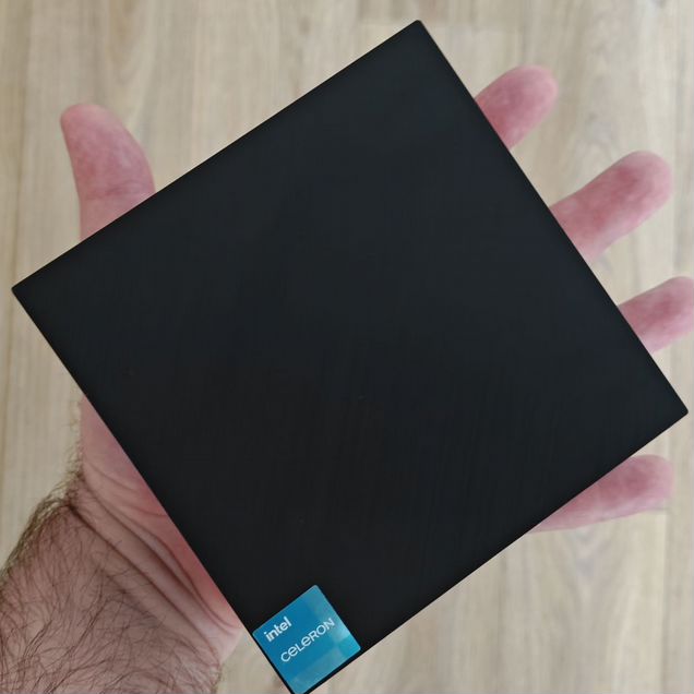 Бесшумный мини пк Asus