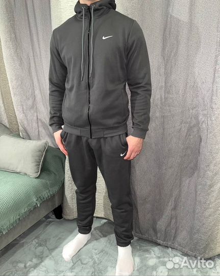 Спортивный костюм Nike на флисе