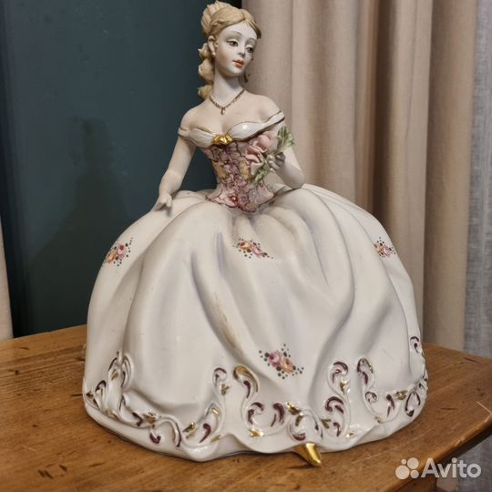 Статуэтка Италия