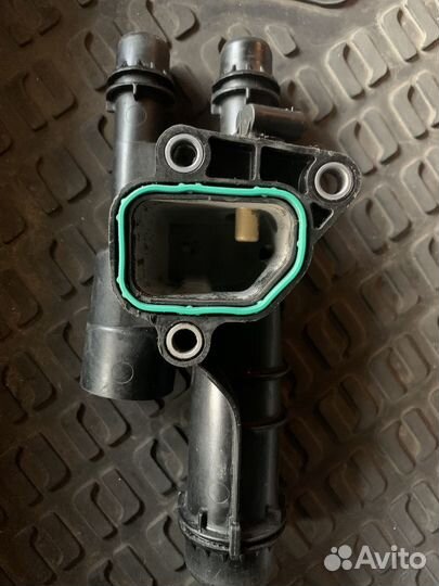 Тройник системы охлаждения Опель Инсигниа А16хнт