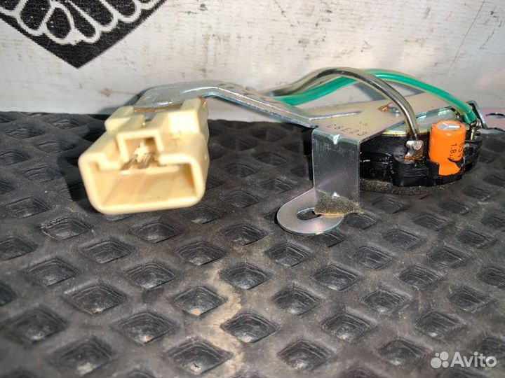 Динамик высокочастотный задний левый Lexus Gs350