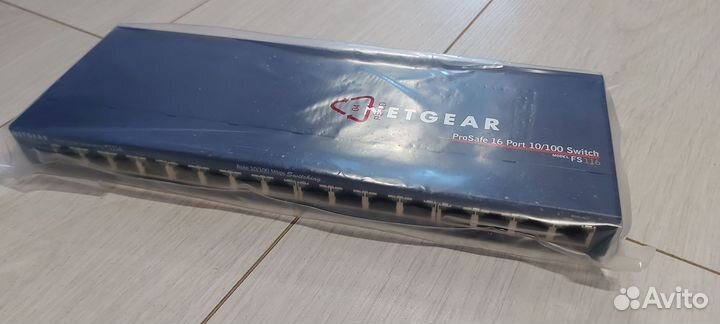 Коммутатор Netgear FS116GE