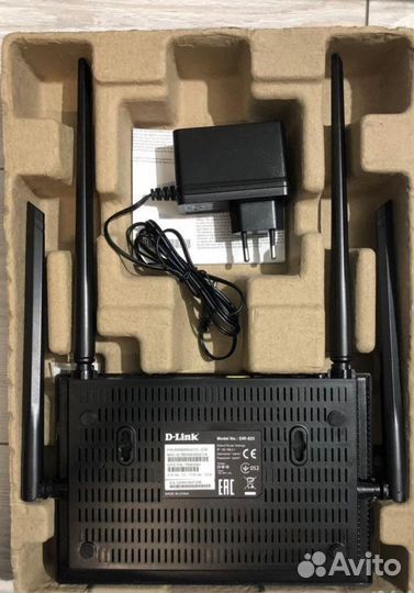 Wi-Fi роутер D-Link DIR-825/RU/R, AC1200, черный