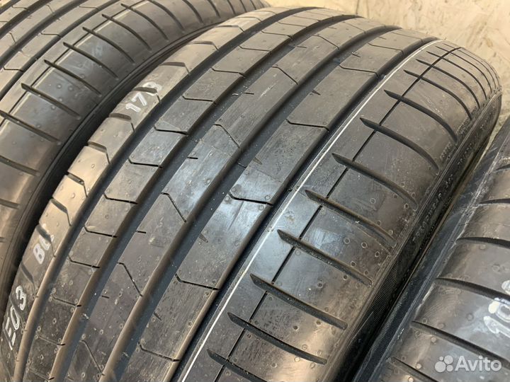 Pirelli P Zero PZ4 245/45 R18 и 275/40 R18