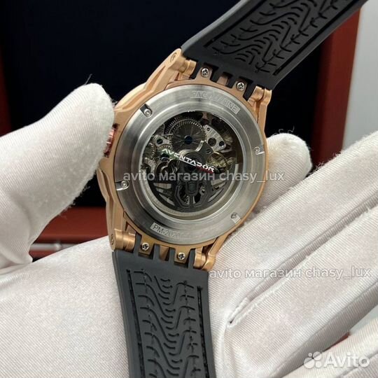 Часы Roger Dubuis Excalibur