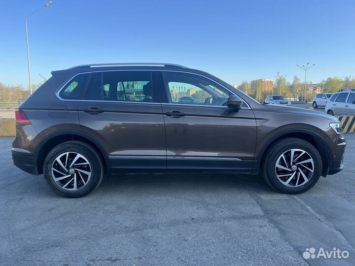 Volkswagen Tiguan 2.0 AMT, 2018, 111 000 км