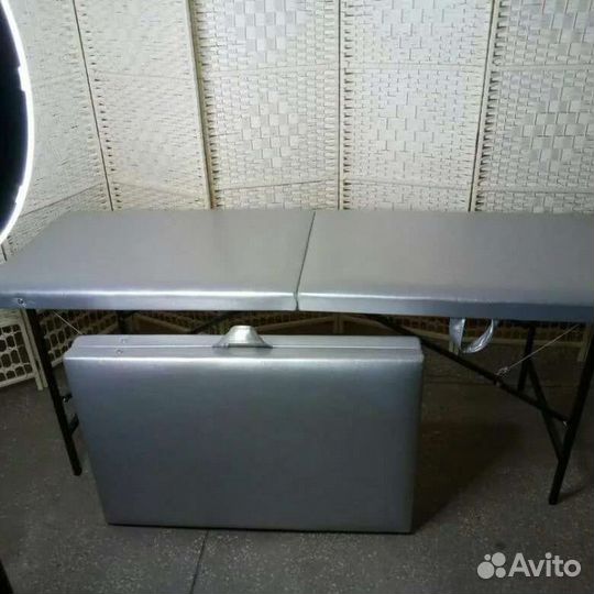 Продаю кушетку массажную