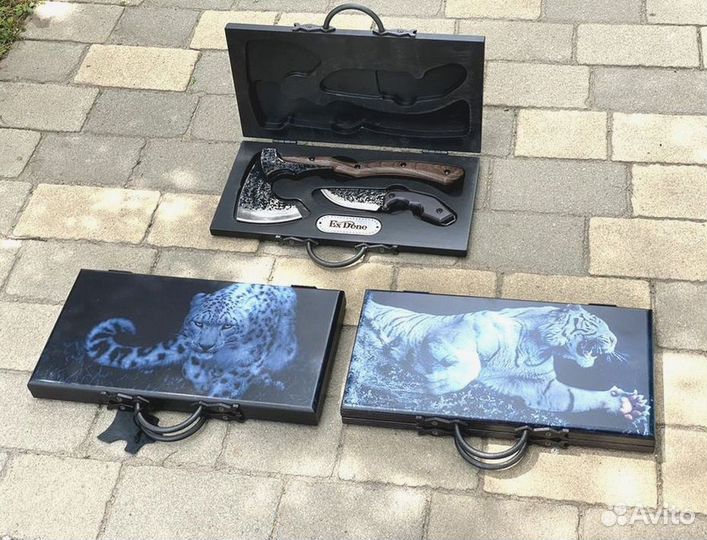 Набор топор и нож в деревянном кейсе