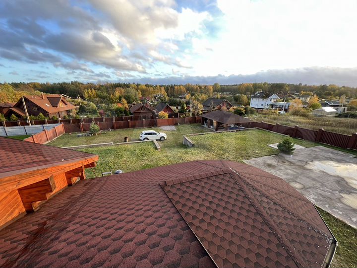 Коттедж 183 м² на участке 20 сот.