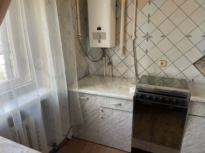 2-к. квартира, 42 м², 1/4 эт.