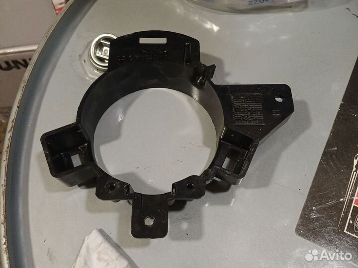 Крепление противотуманок на Форд Транзит С 2013