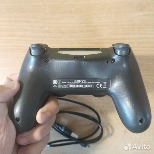 Джойстик ps4