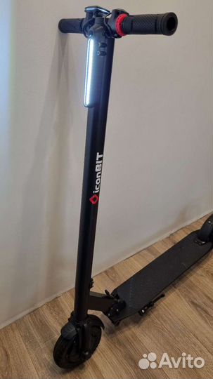 Электросамокат Iconbit