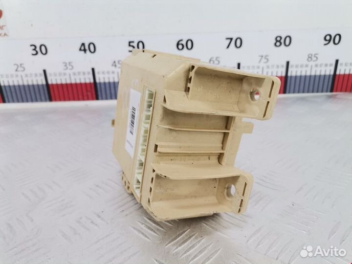 Блок предохранителей Lexus RX 2003