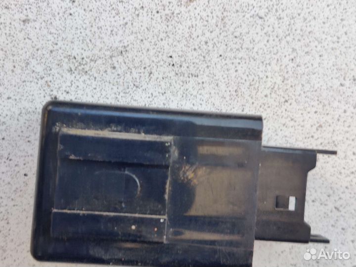 Реле стеклоочистителя Митсубиси MR122496