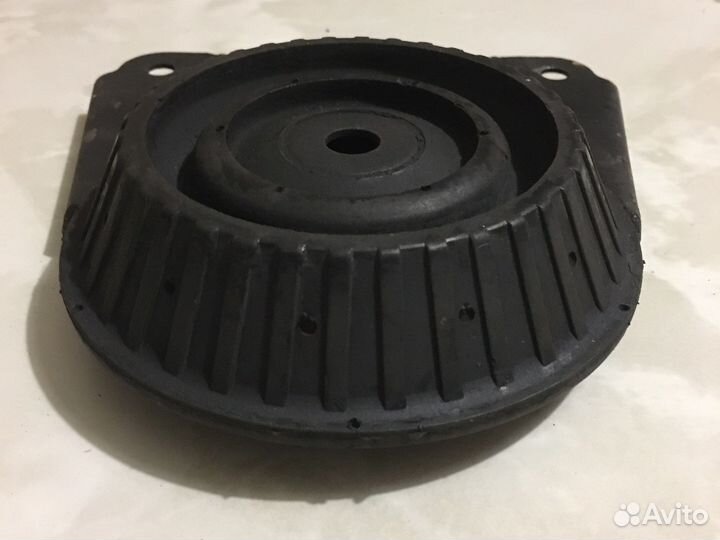 Опора амортизатора Ford Cougar/Mondeo