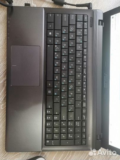 Ноутбук asus