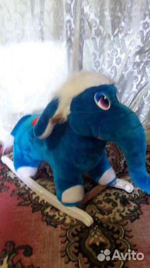 Слон-качалка