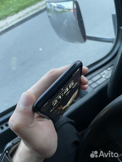 iPhone xr 64gb