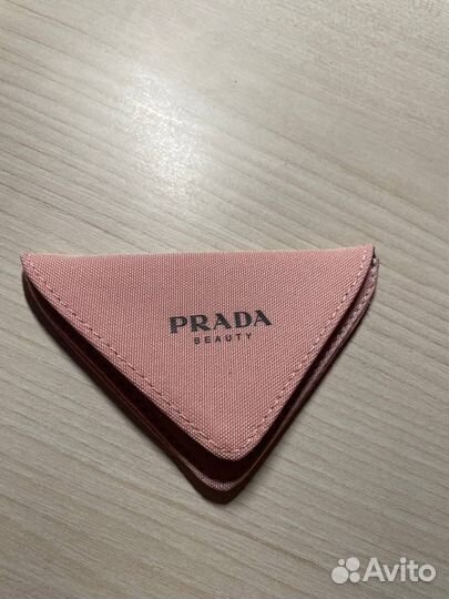 Зеркало Prada