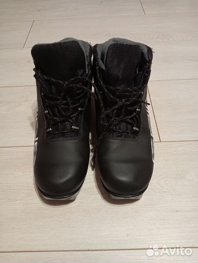 Лыжные ботинки 41 размер spine