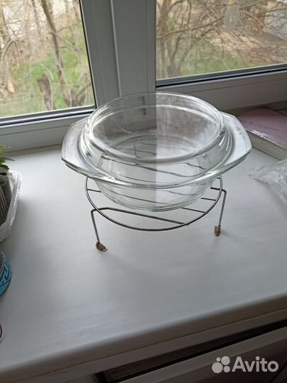 Стеклянная кастрюля