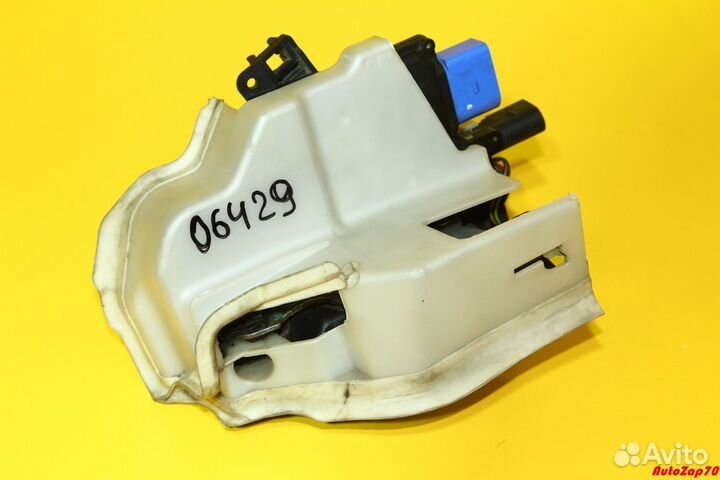 VW Phaeton Замок передней правой двери