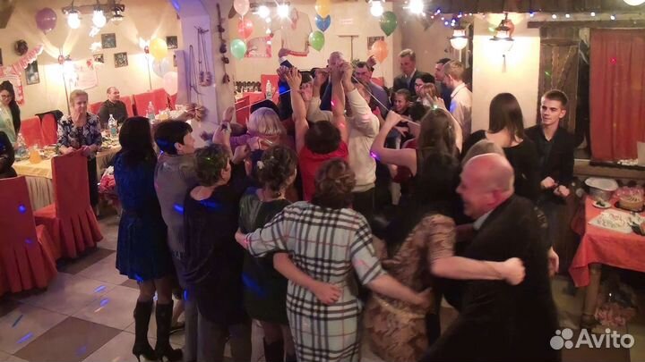 Ведущая праздников