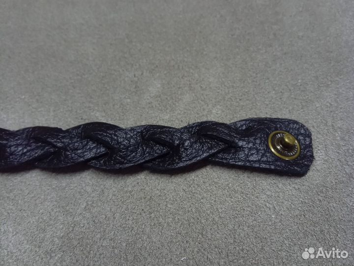 Мужской браслет из кожи