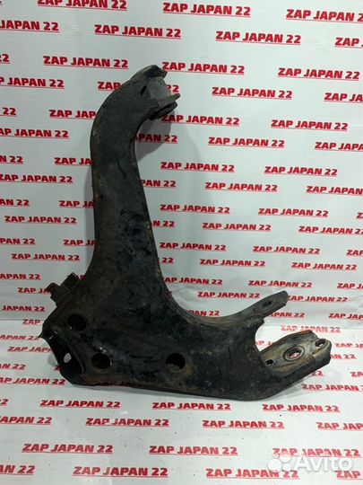Рычаг подвески нижний передний правый Mitsubishi