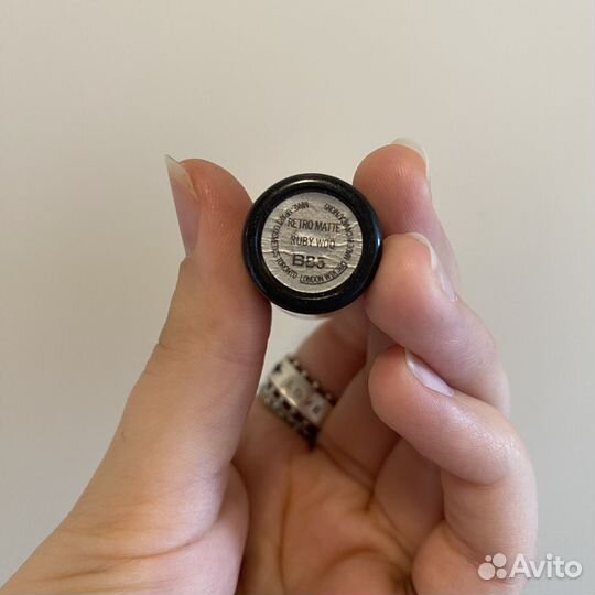 Помада MAC Ruby Woo б/у