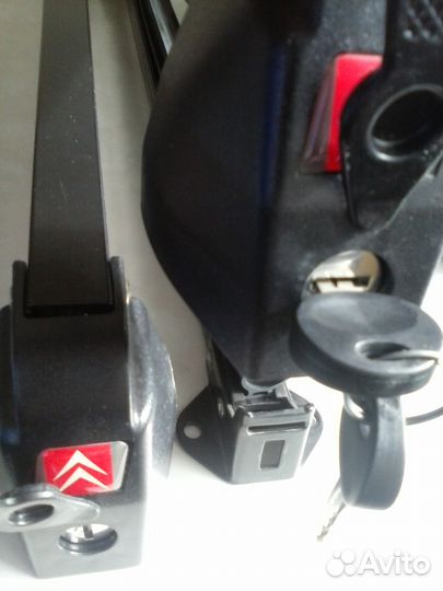 Багажник лыжный 3-4-5 парлыжсноуборд новый ключ