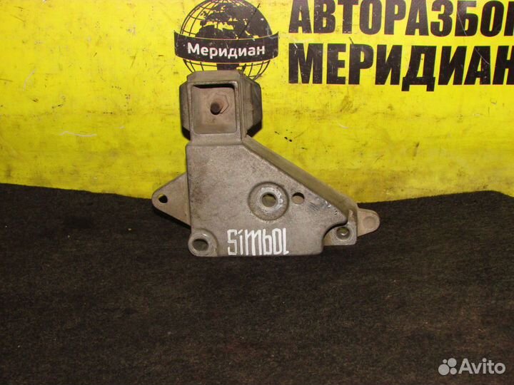 Renault symbol I кронштейн двигателя правый