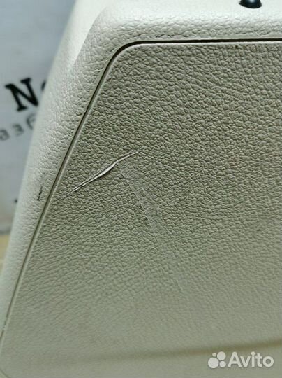 Ящик центральной консоли Volkswagen Tiguan 5N1