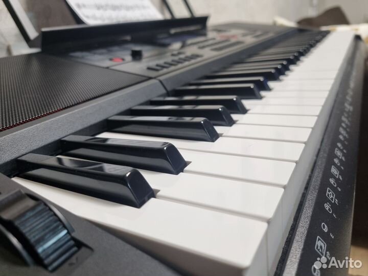 Синтезатор Casio CT X3000