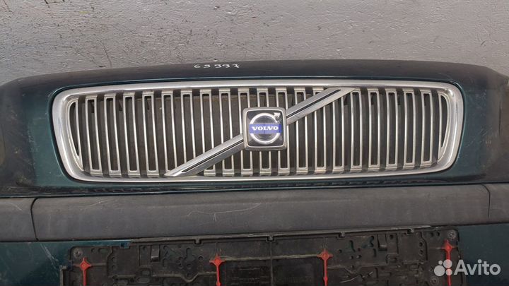 Бампер Volvo V70, 2001