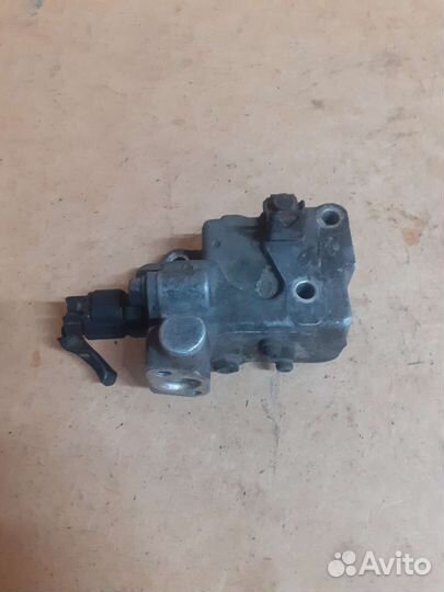 Регулятор давления топлива Mitsubishi Galant 8