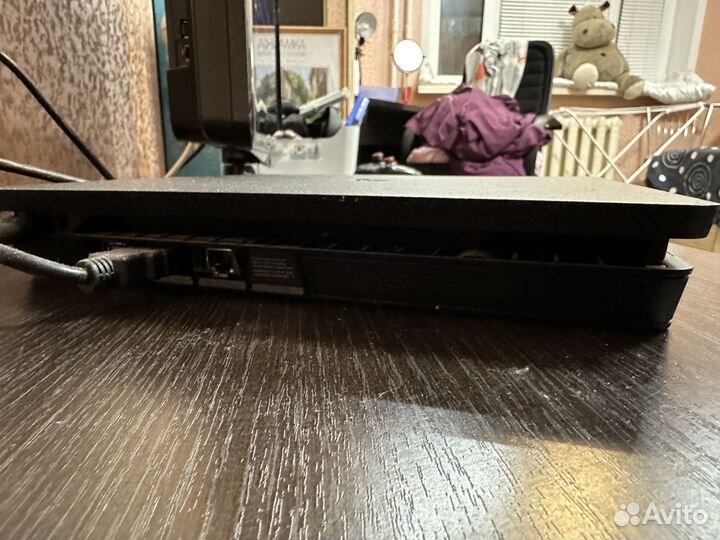 Sony playstation 4 PS4 slim 1tb