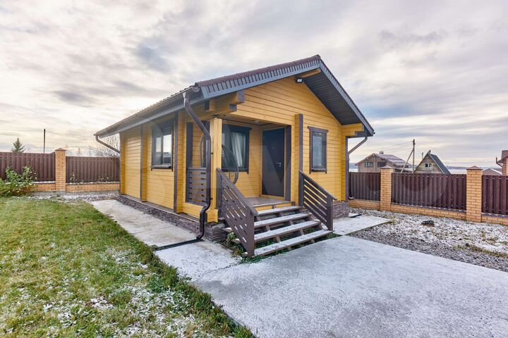 Коттедж 182 м² на участке 18 сот.