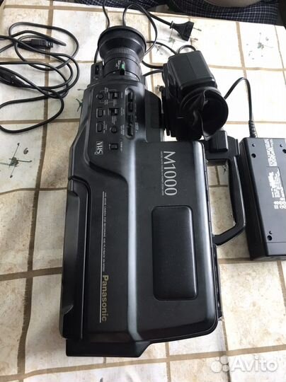 Panasonic m1000 профи камера