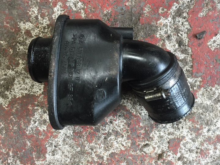 Патрубок интеркулера Mercedes-Benz